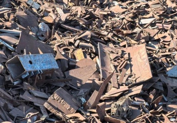 永华证券 大连法拍废钢铁热拍，41200吨成交价超预期